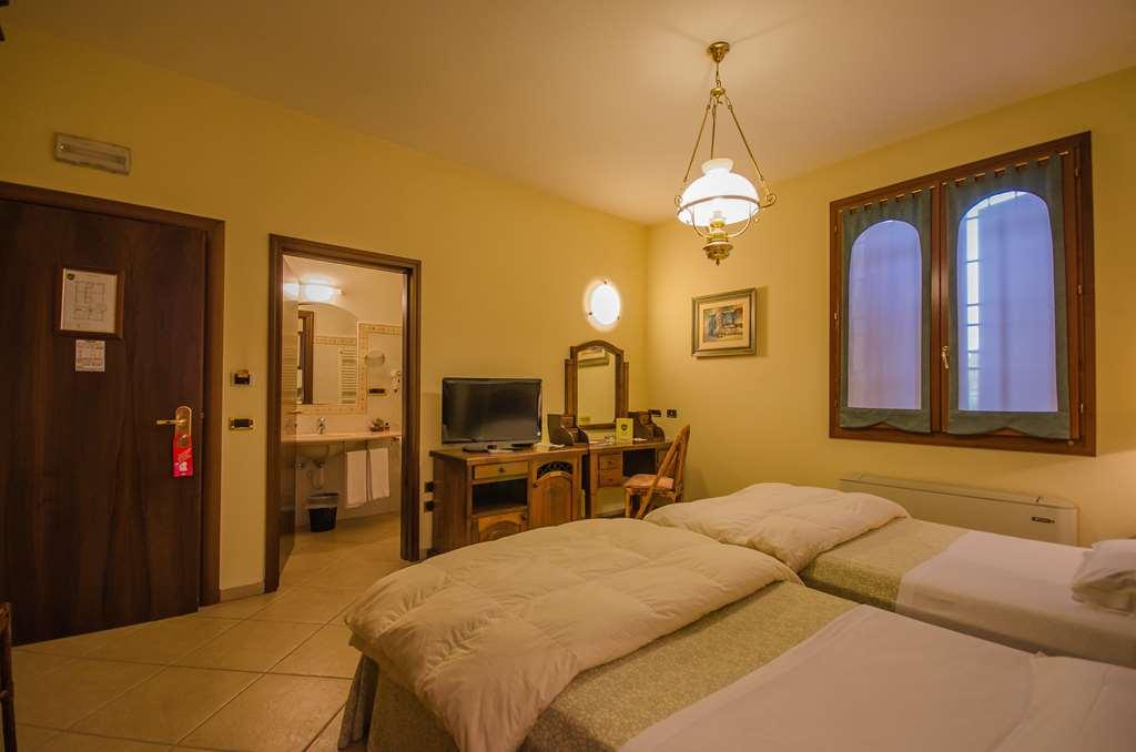 Hotel Corte Vecchia San Prospero Quarto foto