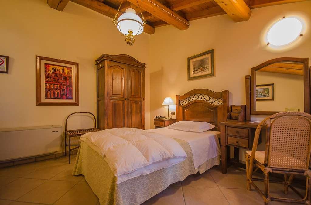 Hotel Corte Vecchia San Prospero Quarto foto